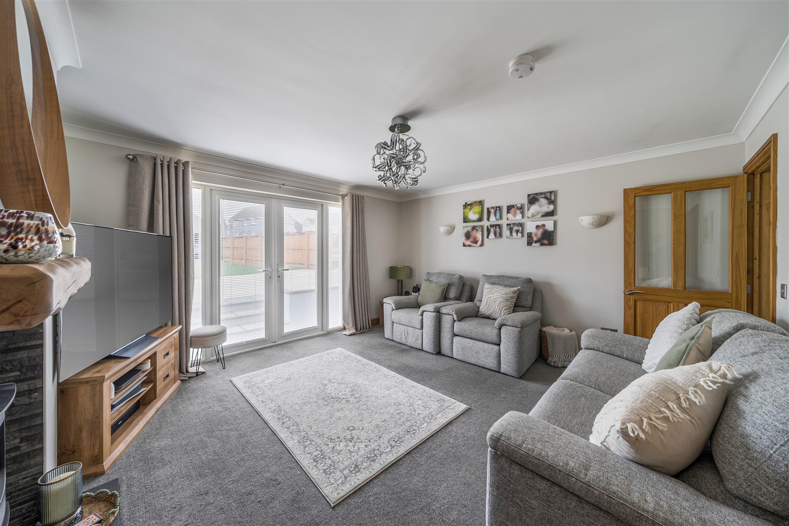 Heol Y Meinciau, Pontyates, Llanelli, SA15 5SE